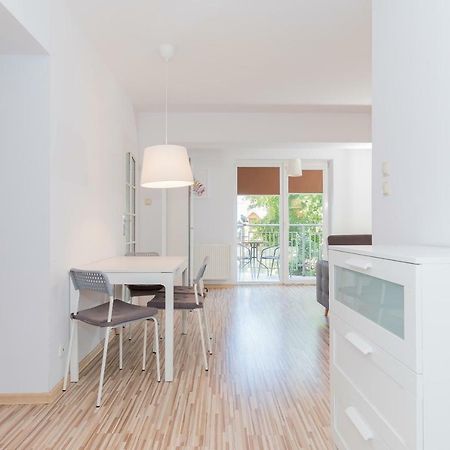 Jantar Home - Portowa โควอบเซก ภายนอก รูปภาพ